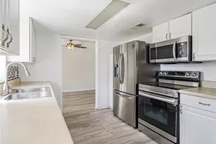 136 16th Ave, Vero Beach, FL 32962 - Photo 7