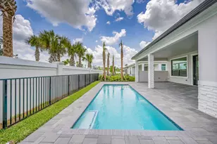 9520 St Germain Dr, Palm Beach Gardens, FL 33412 - Photo 47