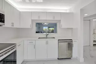 13355 SW 16th Ct, Pembroke Pines, FL 33027 - Photo 11