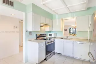 14360 Strathmore Ln, Delray Beach, FL 33446 - Photo 13