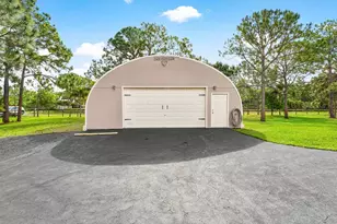 17038 69th St N, The Acreage, FL 33470 - Photo 5