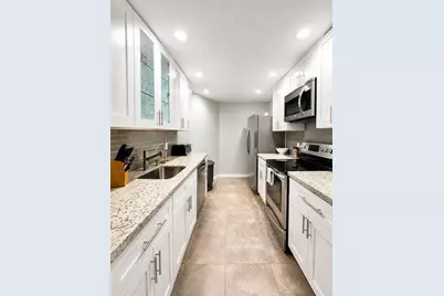1200 Hibiscus Avenue #806, Pompano Beach, FL 33062 - Photo 5