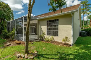 1070 Sweet Briar Pl, Wellington, FL 33414 - Photo 31