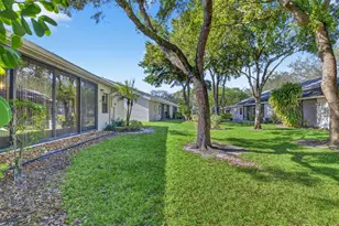 10911 Lake Front Pl, Boca Raton, FL 33498 - Photo 33