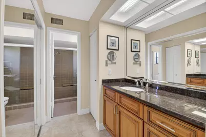 10911 Lake Front Place, Boca Raton, FL 33498 - Photo 17