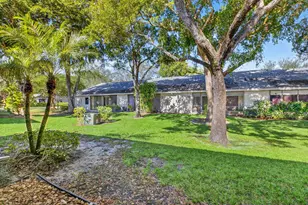 10911 Lake Front Pl, Boca Raton, FL 33498 - Photo 31