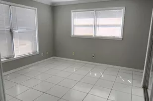 515 N 10th Ave N, Lake Worth Beach, FL 33460 - Photo 5