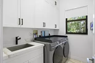 6005 Pinewood Ave, Parkland, FL 33067 - Photo 71