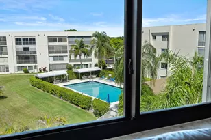 3138 Via Poinciana, Lake Worth, FL 33467 - Photo 25