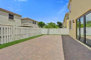 5262 SW 155th Ave, Miramar, FL 33027 - Photo 5