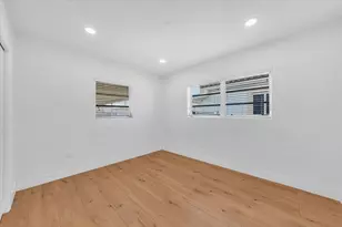 4719 E 8th Ct, Hialeah, FL 33013 - Photo 23
