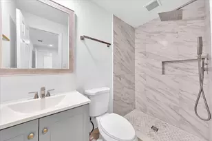 4719 E 8th Ct, Hialeah, FL 33013 - Photo 19