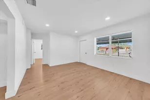 4719 E 8th Ct, Hialeah, FL 33013 - Photo 3