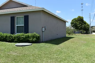 2202 SE Lucaya Street, Port Saint Lucie, FL 34952 - Photo 41