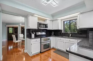 5300 SE Schooner Oaks Way, Stuart, FL 34997 - Photo 13