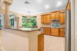 3483 Collonade Dr, Wellington, FL 33449 - Photo 15