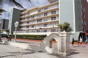 300 Oregon St, Hollywood, FL 33019 - Photo 1