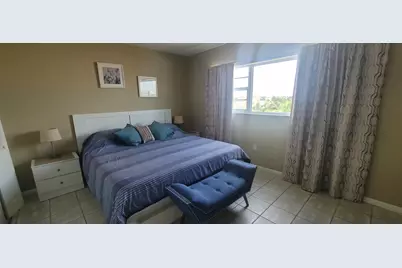 300 Oregon Street #409, Hollywood, FL 33019 - Photo 15