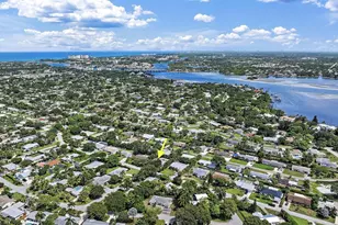 454 Dover Rd, Jupiter, FL 33469 - Photo 1