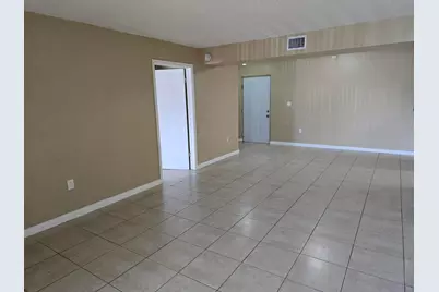 711 N Pine Island Road #213, Plantation, FL 33324 - Photo 9