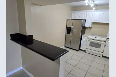 711 N Pine Island Road #213, Plantation, FL 33324 - Photo 5