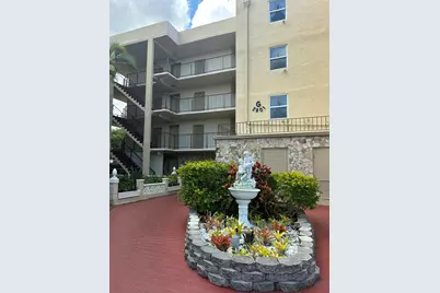 2801 Somerset Drive #201, Lauderdale Lakes, FL 33311 - Photo 1