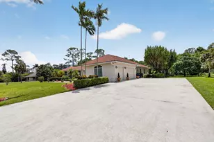 9774 Saddle Ct, Lake Worth, FL 33467 - Photo 7