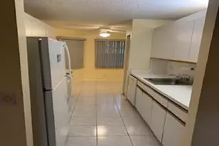 1200 SW 124th Terrace, Pembroke Pines, FL 33027 - Photo 5