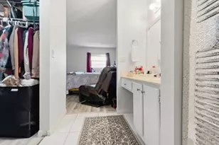 1200 SW 124th Terrace, Pembroke Pines, FL 33027 - Photo 13