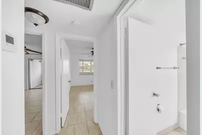 89 Canterbury D, West Palm Beach, FL 33417 - Photo 11