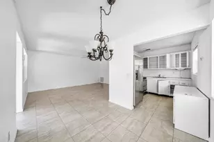 89 Canterbury D, West Palm Beach, FL 33417 - Photo 5