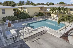 727 Hummingbird Way, North Palm Beach, FL 33408 - Photo 17