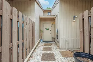 1966 SW 81st Terrace, Davie, FL 33324 - Photo 31
