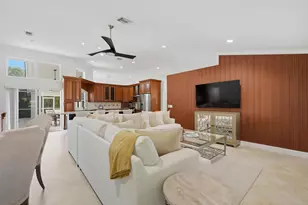 9851 NW 49th Pl, Coral Springs, FL 33076 - Photo 9