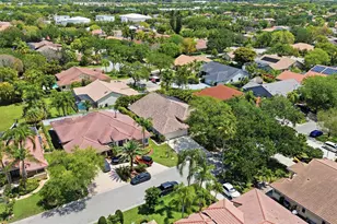 9851 NW 49th Pl, Coral Springs, FL 33076 - Photo 37