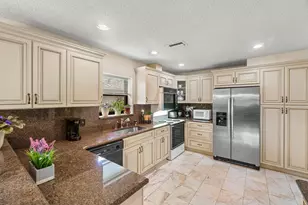 5692 Willow Creek Ln, Delray Beach, FL 33484 - Photo 9