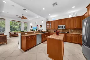 7678 NW 117th Ln, Parkland, FL 33076 - Photo 29