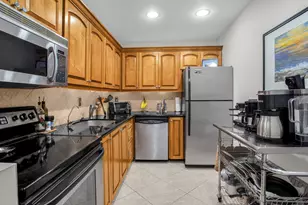 6345 Bay Club Dr, Fort Lauderdale, FL 33308 - Photo 11