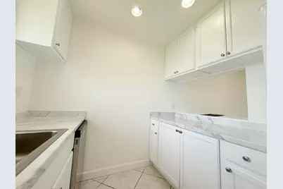 6106 Forest Hill Boulevard #204, West Palm Beach, FL 33415 - Photo 5