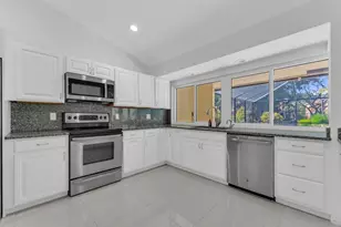 11388 NW 18th Manor, Coral Springs, FL 33071 - Photo 17