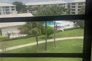 3635 Whitehall Dr, West Palm Beach, FL 33401 - Photo 5