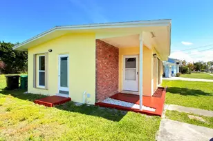 3231 SE Monte Vista St, Port Saint Lucie, FL 34952 - Photo 3