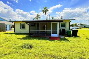 3231 SE Monte Vista St, Port Saint Lucie, FL 34952 - Photo 17