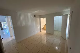 2405 NW 33rd St, Oakland Park, FL 33309 - Photo 23