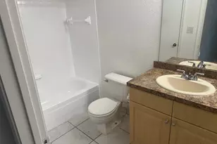 2405 NW 33rd St, Oakland Park, FL 33309 - Photo 19