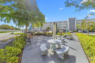 3031 Ventnor H, Deerfield Beach, FL 33442 - Photo 25