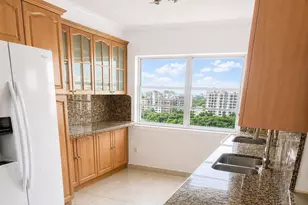 2801 NE 183rd St, Aventura, FL 33160 - Photo 3