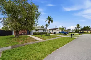 10234 Sleepy Brook Way, Boca Raton, FL 33428 - Photo 3