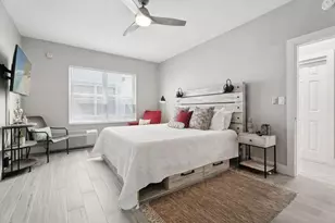 326 Harrison St, Hollywood, FL 33019 - Photo 7
