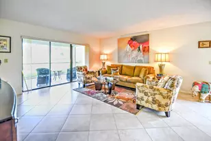 28 W Stratford Ln, Boynton Beach, FL 33436 - Photo 11